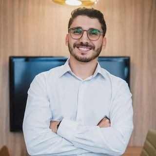 Dr. Emerson Vivas