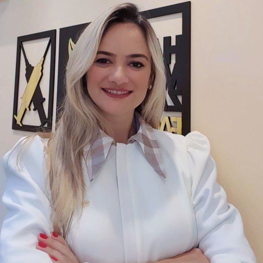 Dra. Cristinniliany Alves Emiliano