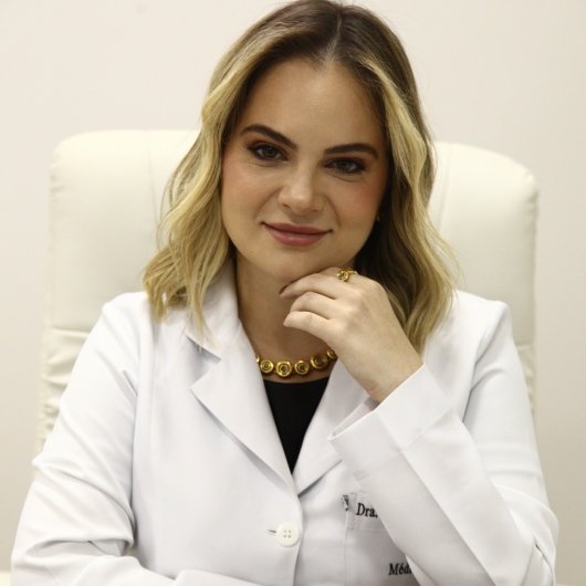 Dra. Nathalia Minzoni