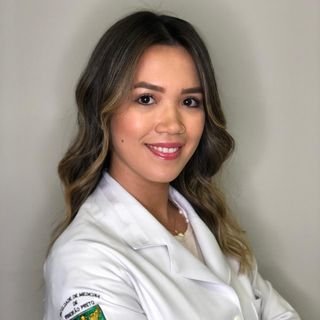 Dra. Débora Fernandes Batizoco