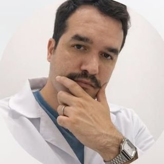 Dr. Bernardo Raja