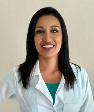 Dra. Amanda Moreira