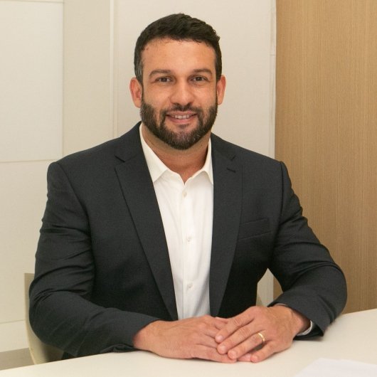 Dr. Rodrigo Petito