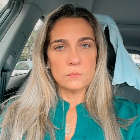 Dra. Luciana Correia Coelho