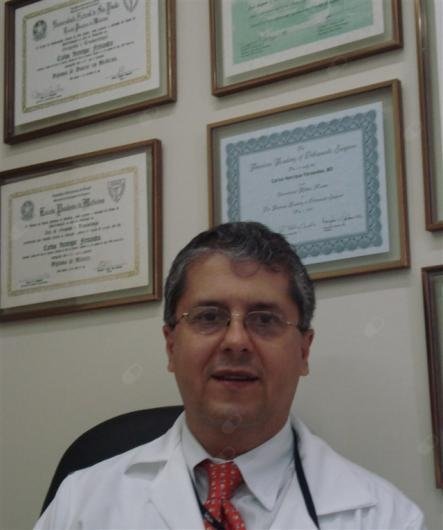 Dr. Carlos Fernandes