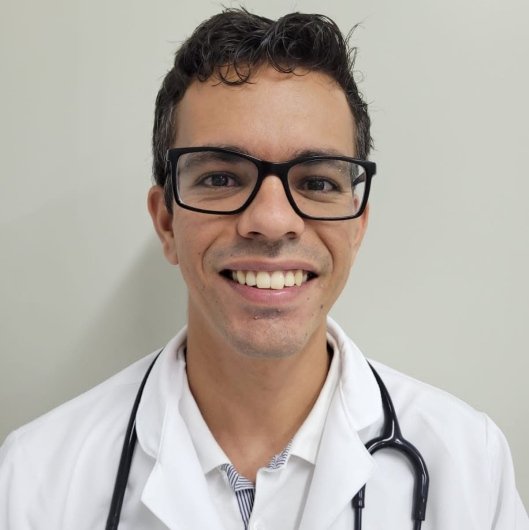 Dr. Leonardo Franco Pereira