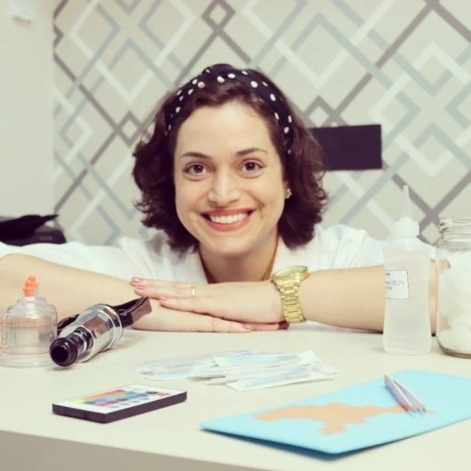 Dra. Vívian Alves