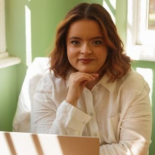 Dra. Isabella Pires