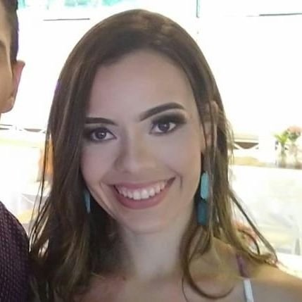 Dra. Aline dos Santos Silveira
