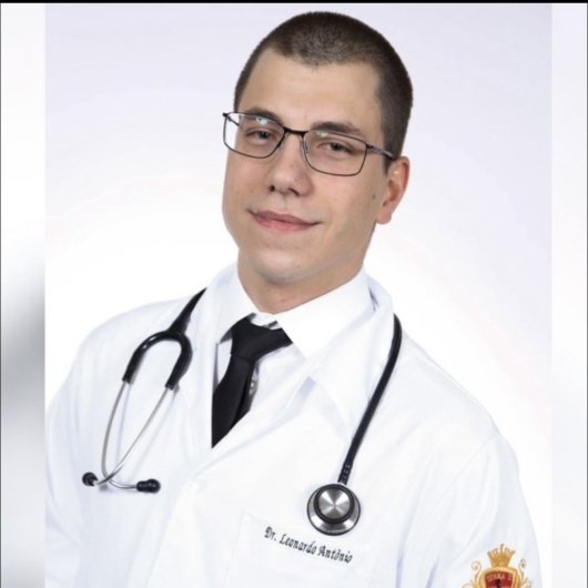 Dr. Leonardo Ferreira Antônio