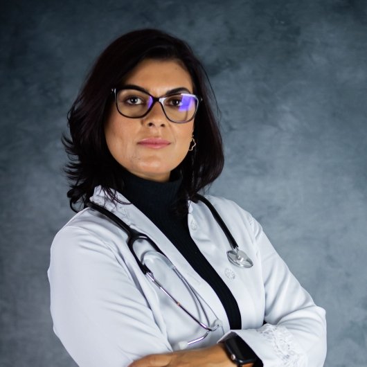 Dra. Thais Tomé de Souza