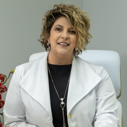 Dra. Renata Romera Garcia
