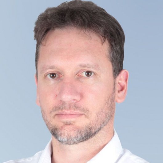 Dr. Fabricio R. C. Leite
