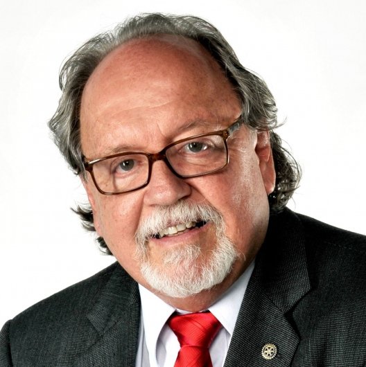 Dr. Joao Roberto Chaves de Almeida