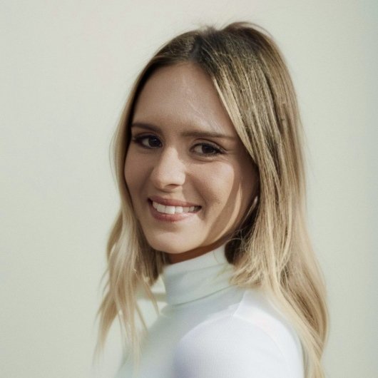 Dra. Thatiane de Souza Leão