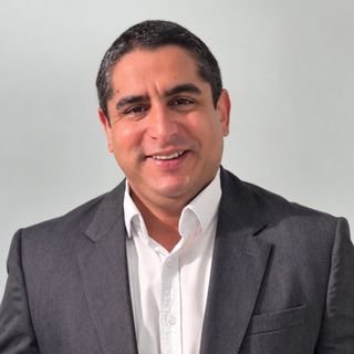 Dr. Romulo Victor da Silva Martins