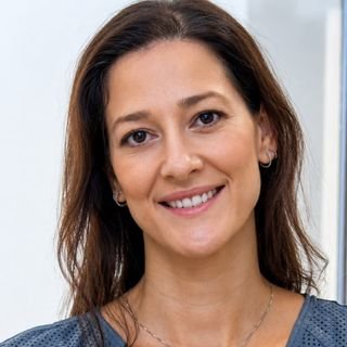 Dra. Emilia Leite de Barros Costa