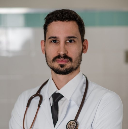 Dr. Kaian Siveris