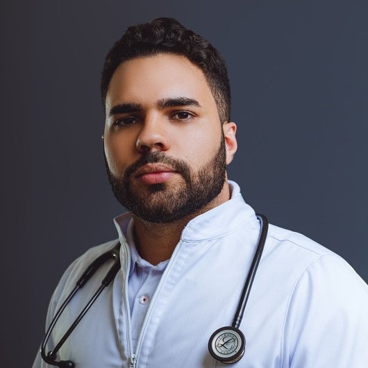 Dr. Rômulo Tavares