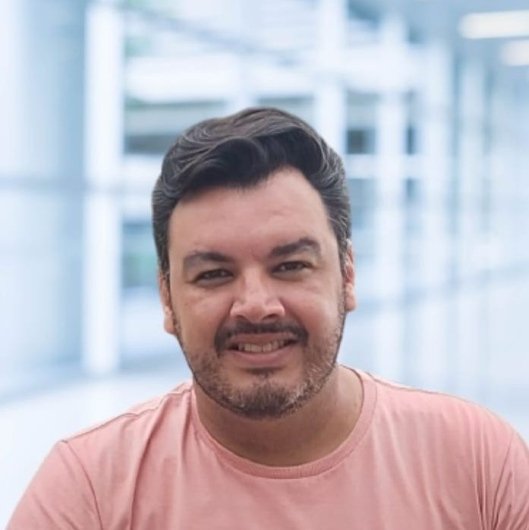 Dr. Luciano Assis