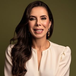 Dra. Lauren Morais