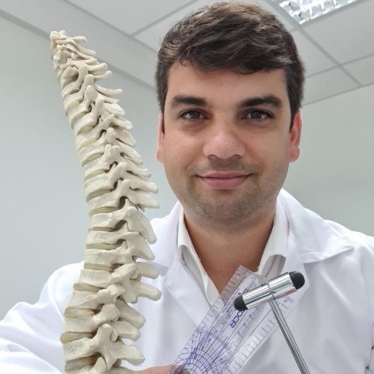 Dr. Fernando Borge Teixeira