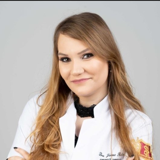 Dra. Yanna Ribeiro da Silva Araújo