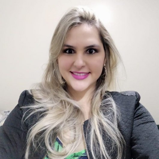 Kamila Abadia Yscandar de Carvalho