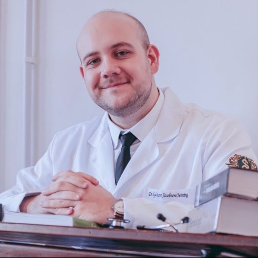 Dr. Gustavo Jacobsen Oenning
