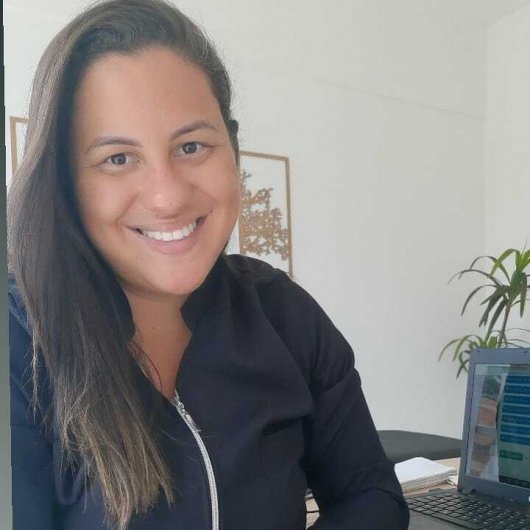 Dra. Fabricia Pereira