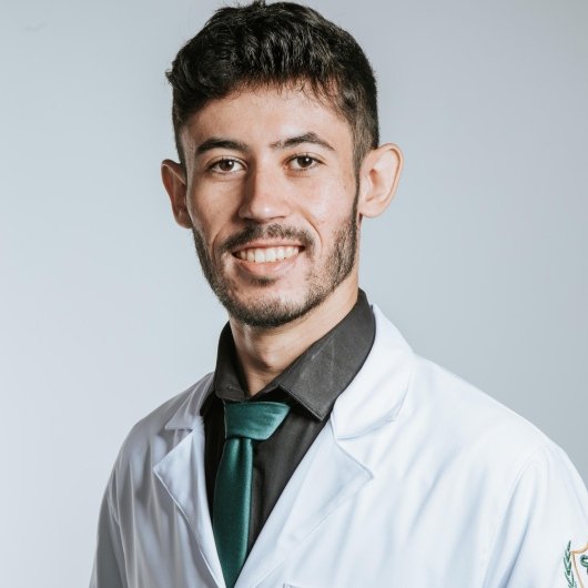 Dr. Bruno Martins