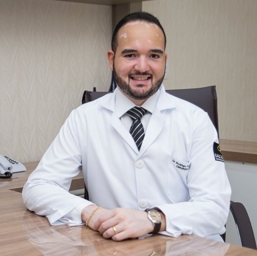 Dr. Rodrigo Ferreira Alves
