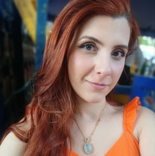 Dra. Gabriela Caroline Cazaroti