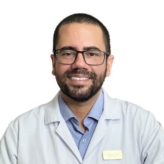 Dr. Éberson Luis Marques Sasso