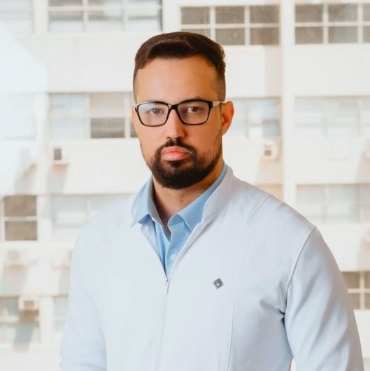 Dr. Luis Rocha