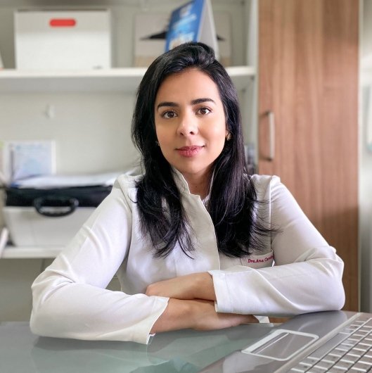 Dra. Ana Carolina Carneiro