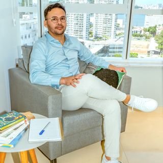 Dr. Roberlan Matos