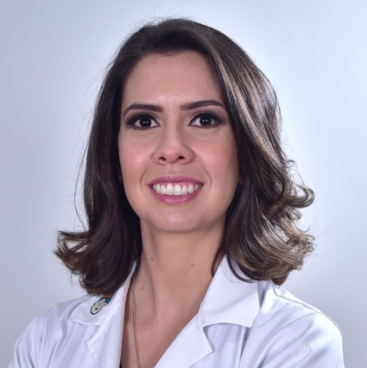 Dra. Melina Capraro Alcântara