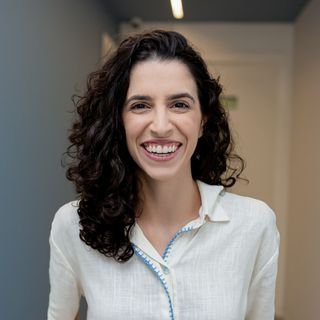 Dra. Fernanda Nicoli Souza