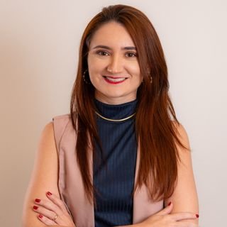Dra. Vanessa Araújo