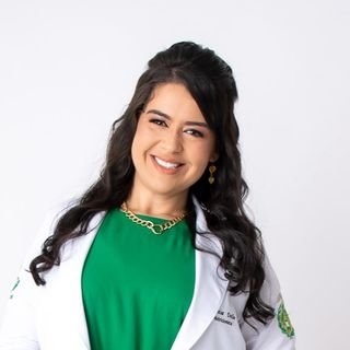 Dra. Heloísa Evelin De Lima Silva