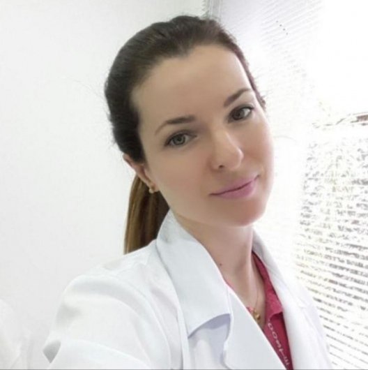 Elaine Palhares
