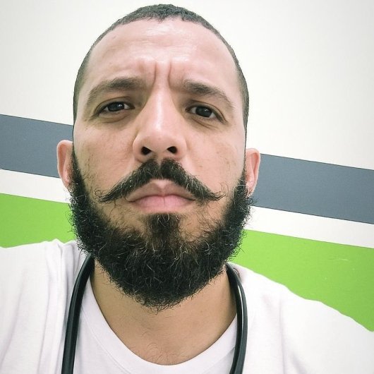Dr. Wellyton Lázaro Ferreira Reis