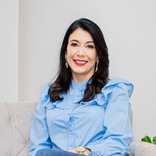 Dra. Lorena Lopes