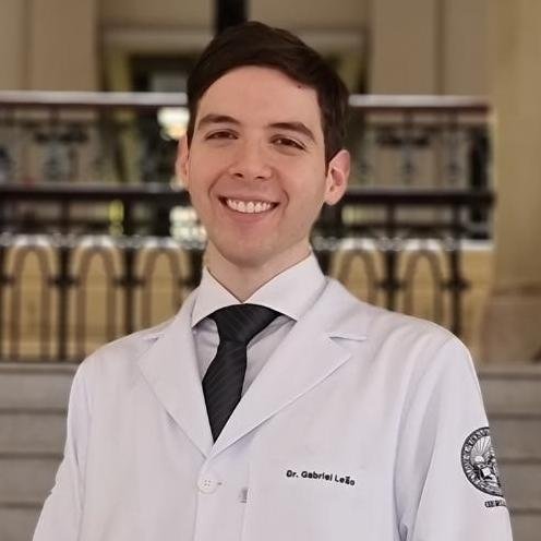 Dr. Gabriel Leão