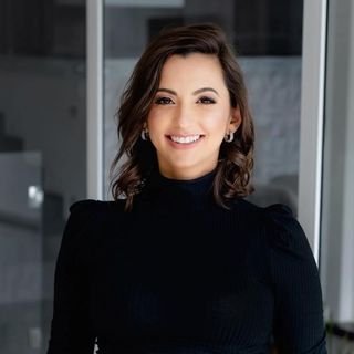 Dra. Emanuelle Damaris Santos Araújo Cintra