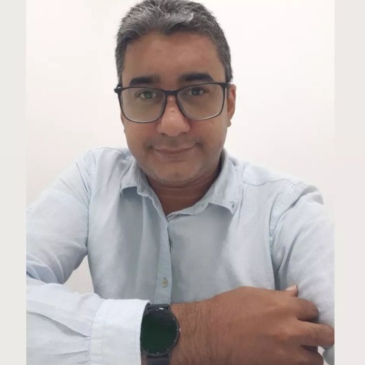 Dr. Márcio Vinicius Aires Costa