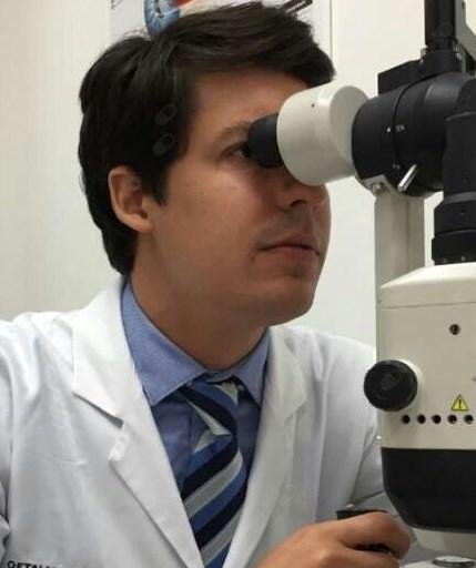 Dr. Rafael Leal