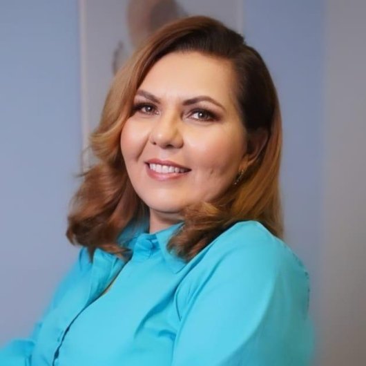 Dra. Valéria Fernandes Dias da Silva