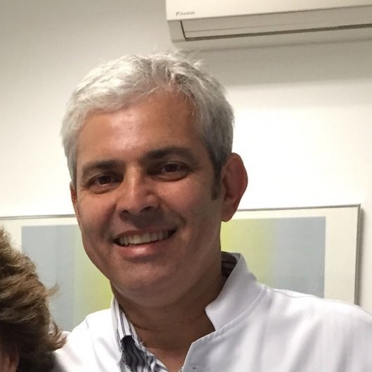 Dr. Roney Veludo Araujo